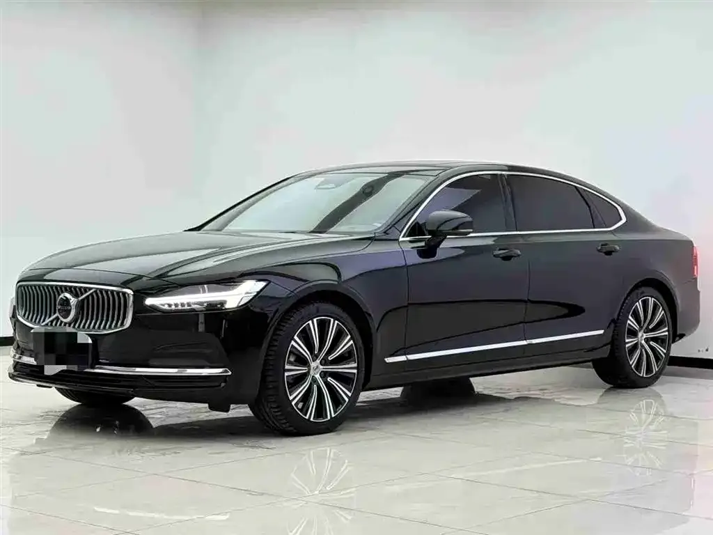 Volvo S90 — фото 1