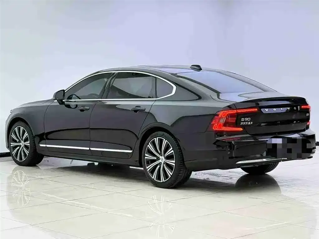 Volvo S90 — фото 6
