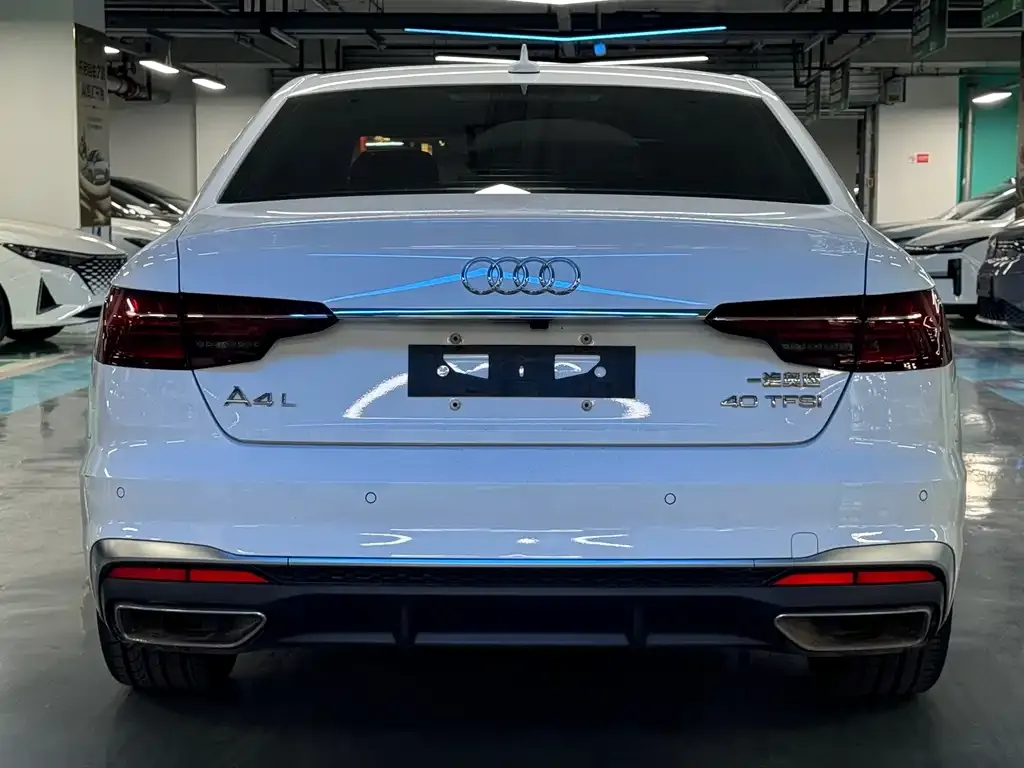 Audi A4L 2023 из CN, фото 8