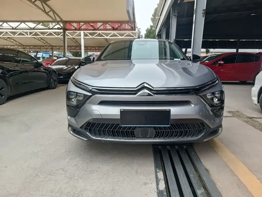 Citroen C5 X 2022 из CN, фото 2