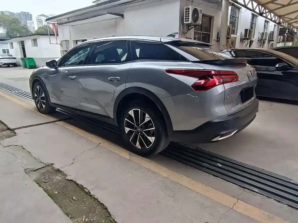 Citroen C5 X 2022 из CN, фото 5