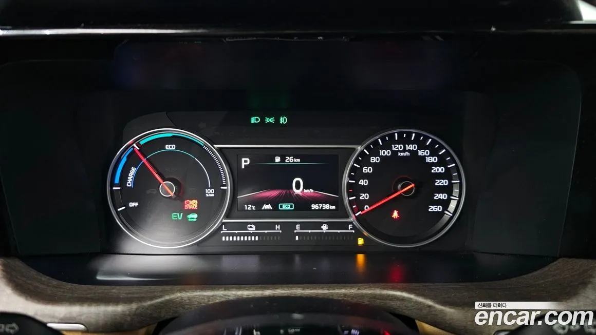 Kia Sorento — фото 4