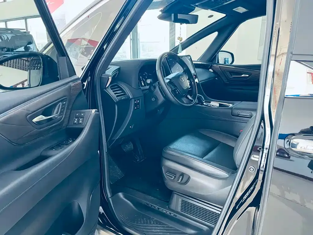 Toyota Alphard 2025 из CN, фото 10