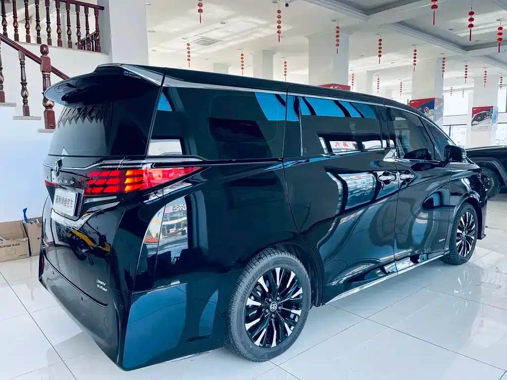Toyota Alphard 2025 из CN, фото 3