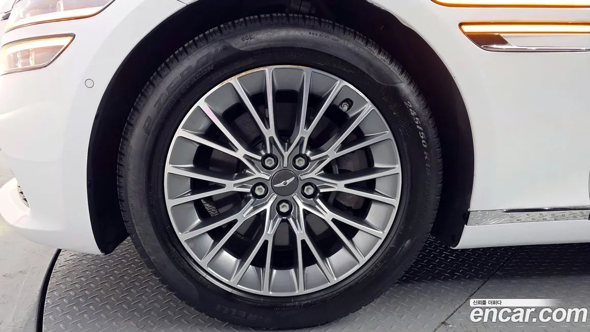 Genesis G80 — фото 8