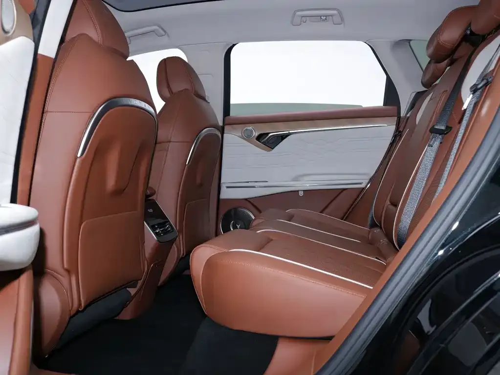 VOYAH FREE — фото 5