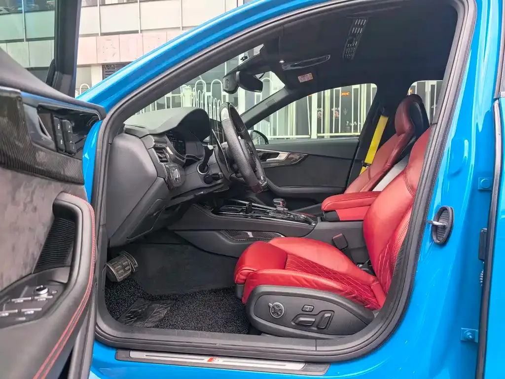 Audi S4 2021 из CN, фото 3