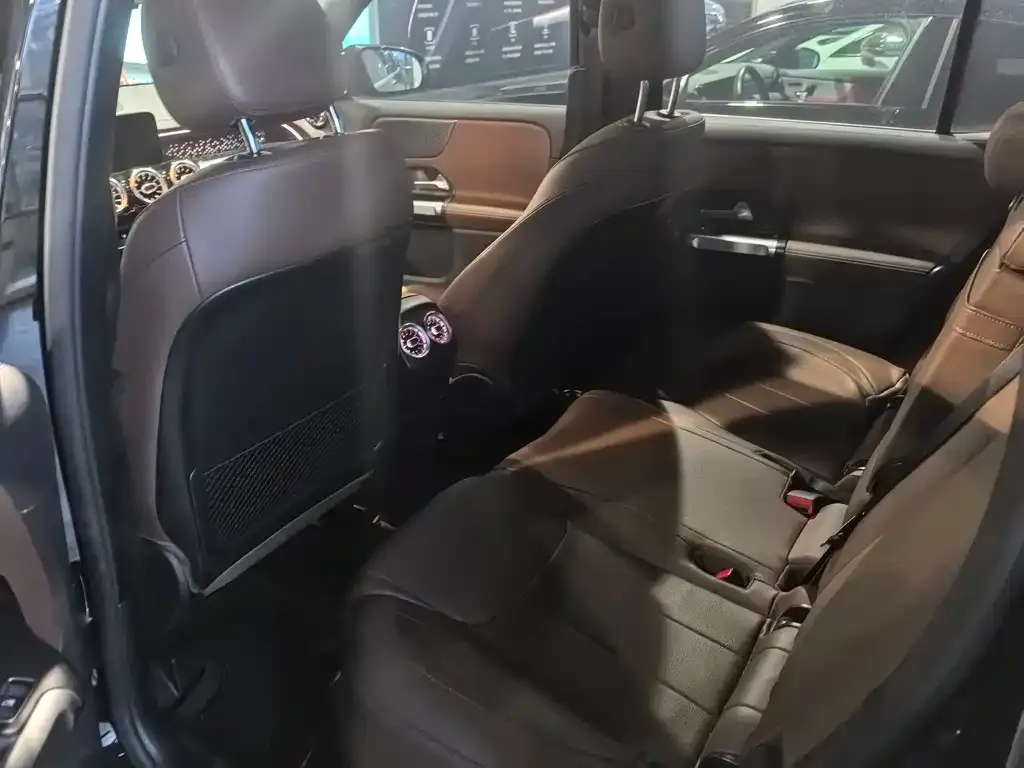 Mercedes-Benz GLB 2024 из CN, фото 2