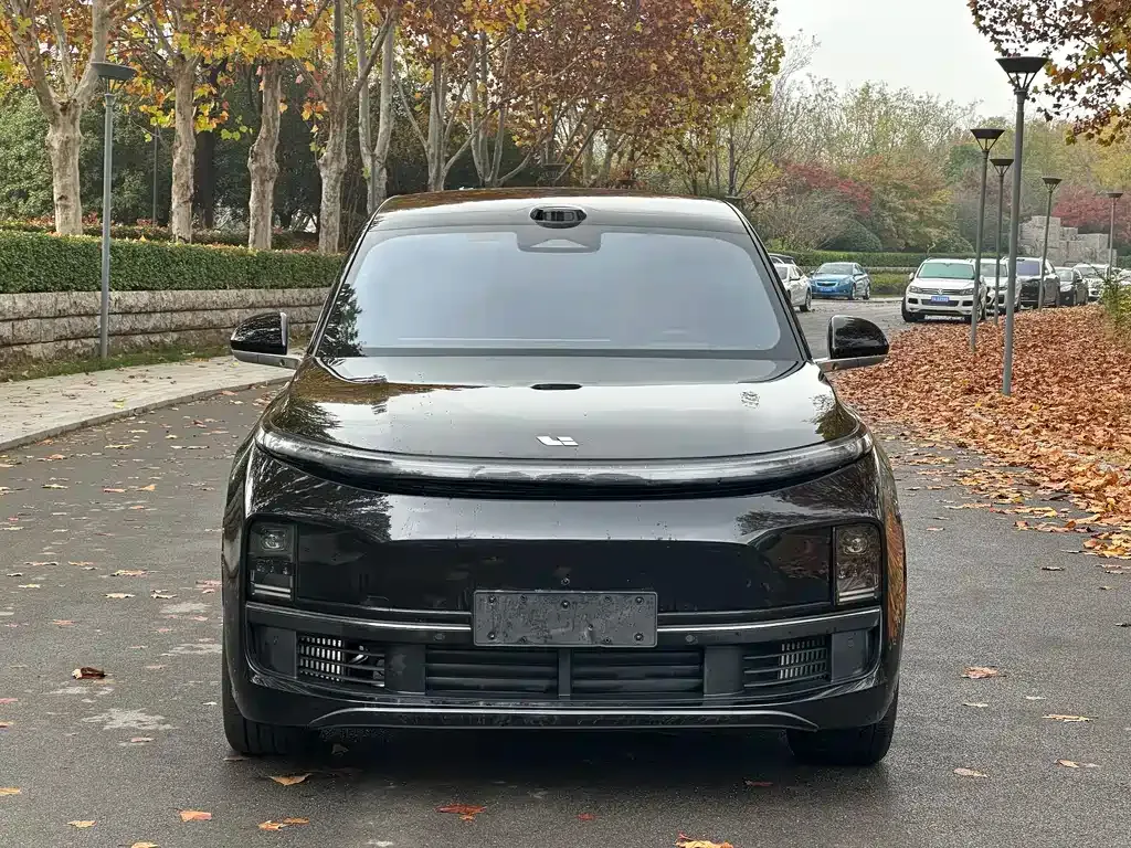 Li Auto L8
