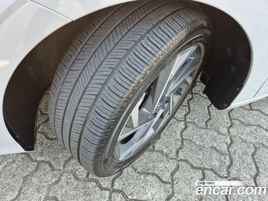 Hyundai AVANTE — фото 10