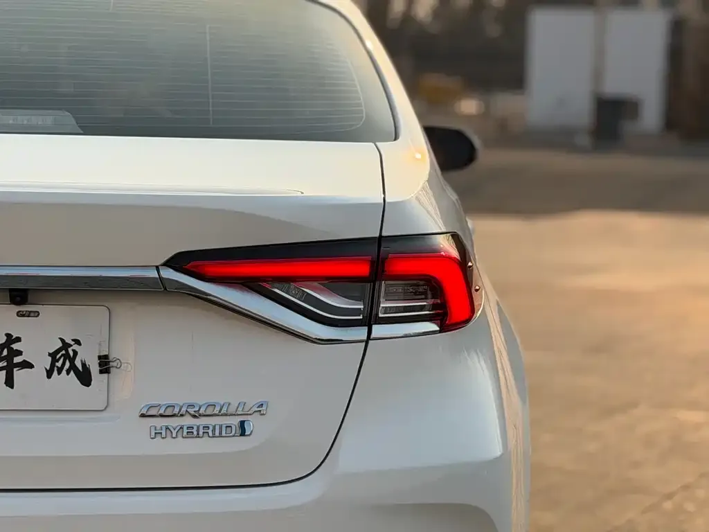 Toyota Corolla 2023 из CN, фото 3