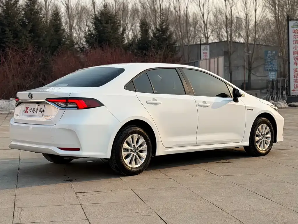 Toyota Corolla 2023 из CN, фото 7