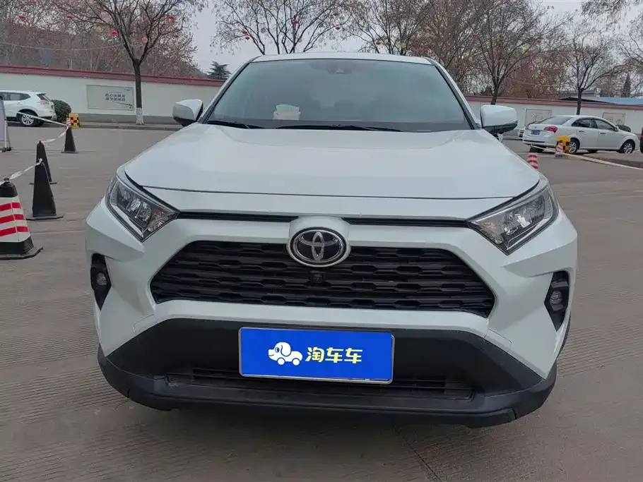 Toyota RAV4 2025 из CN, фото 4