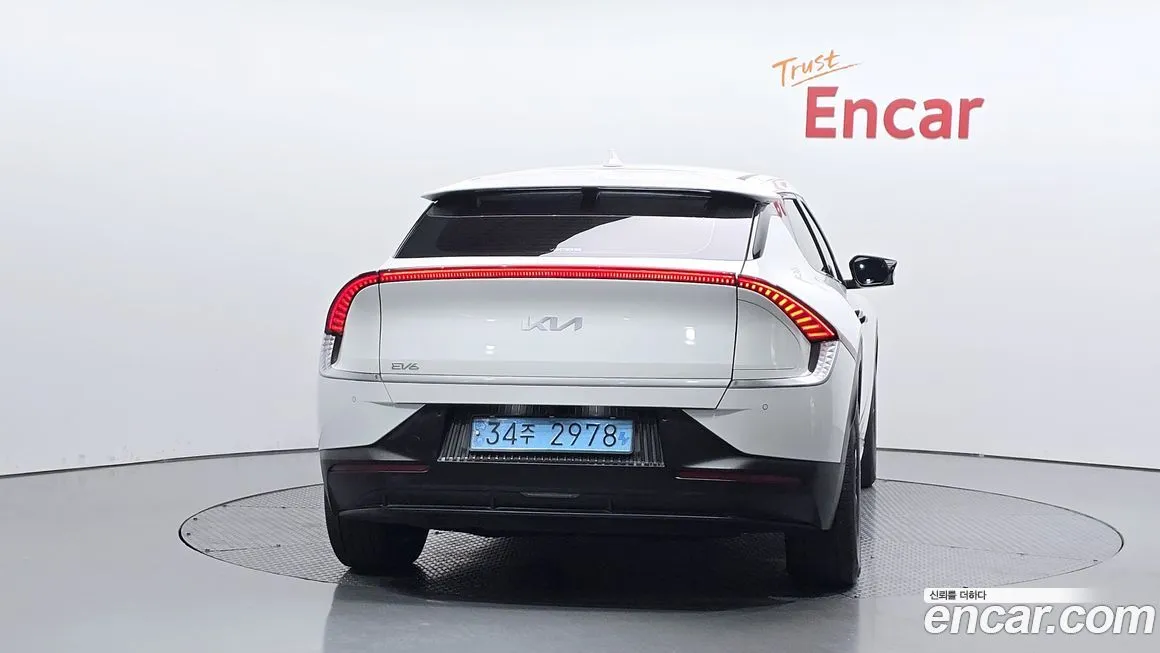 Kia EV6 2023 из KR, фото 9