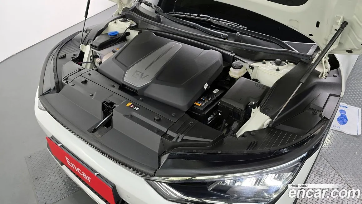 Kia EV6 2023 из KR, фото 5