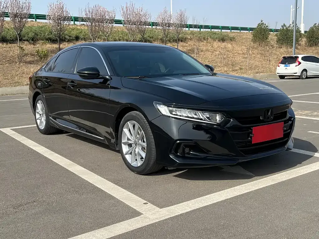 Honda Accord — фото 4