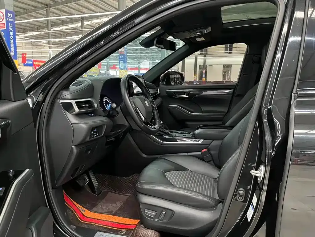 Toyota Crown Kluger 2022 из CN, фото 8