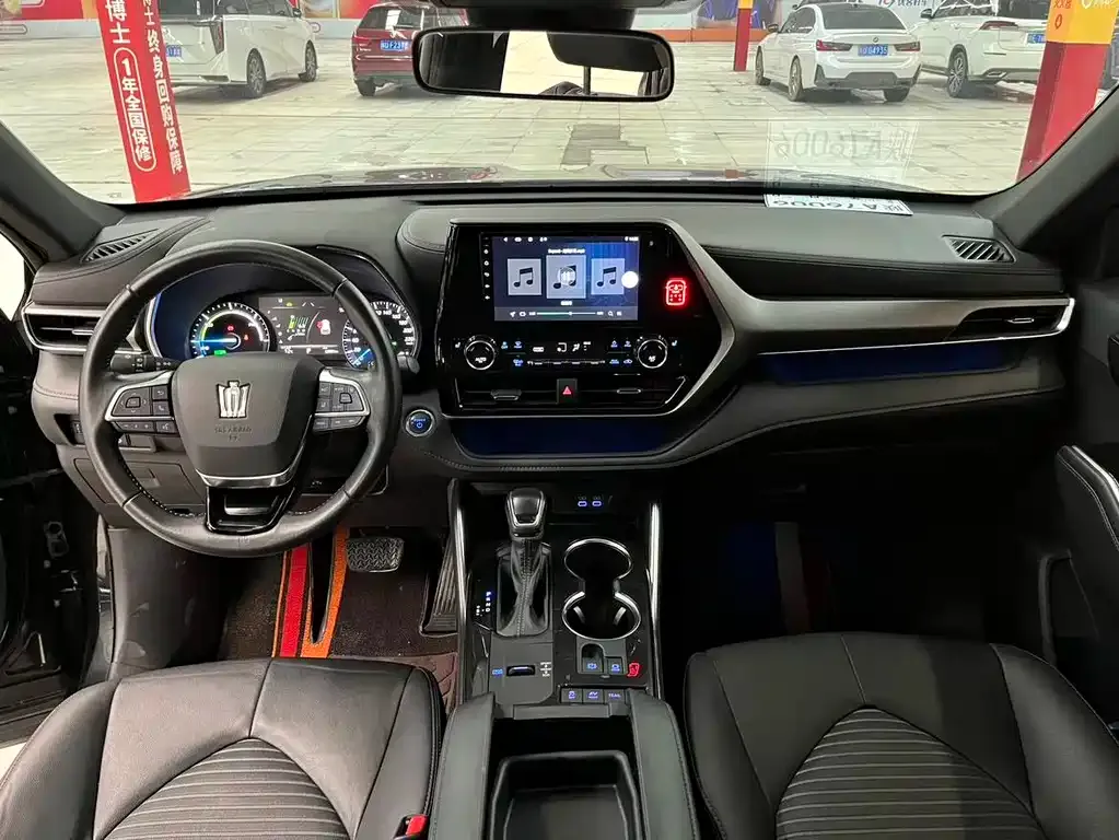 Toyota Crown Kluger 2022 из CN, фото 6