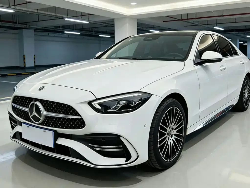 Mercedes-Benz C-Class — фото 1