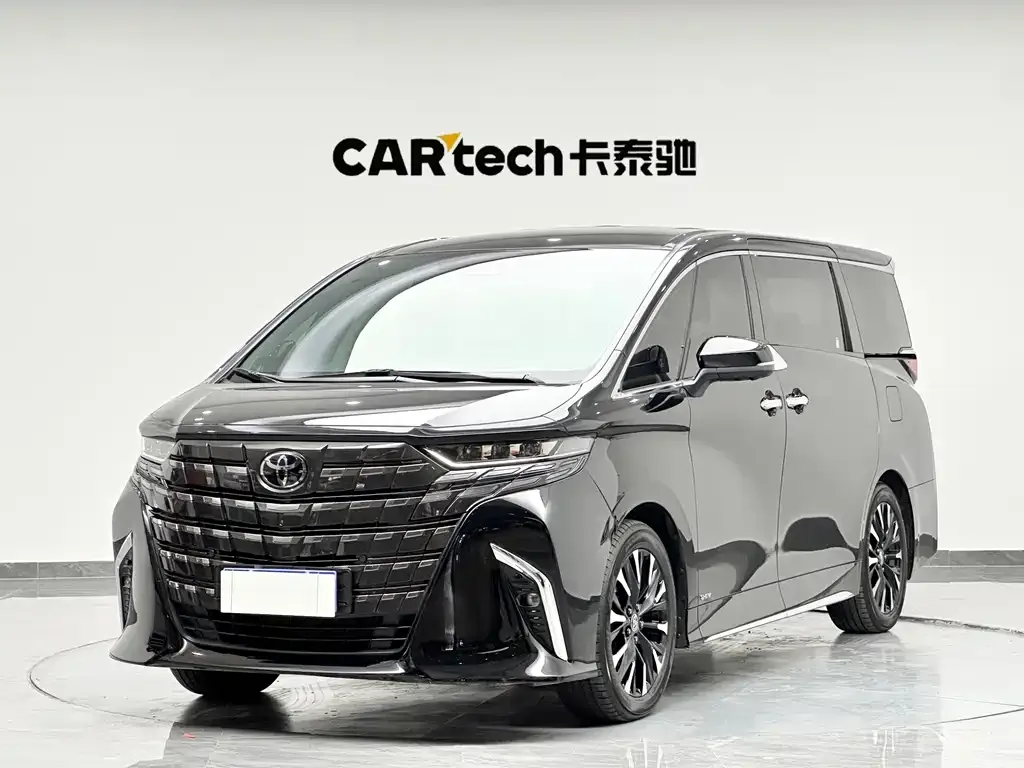 Toyota Alphard — фото 1