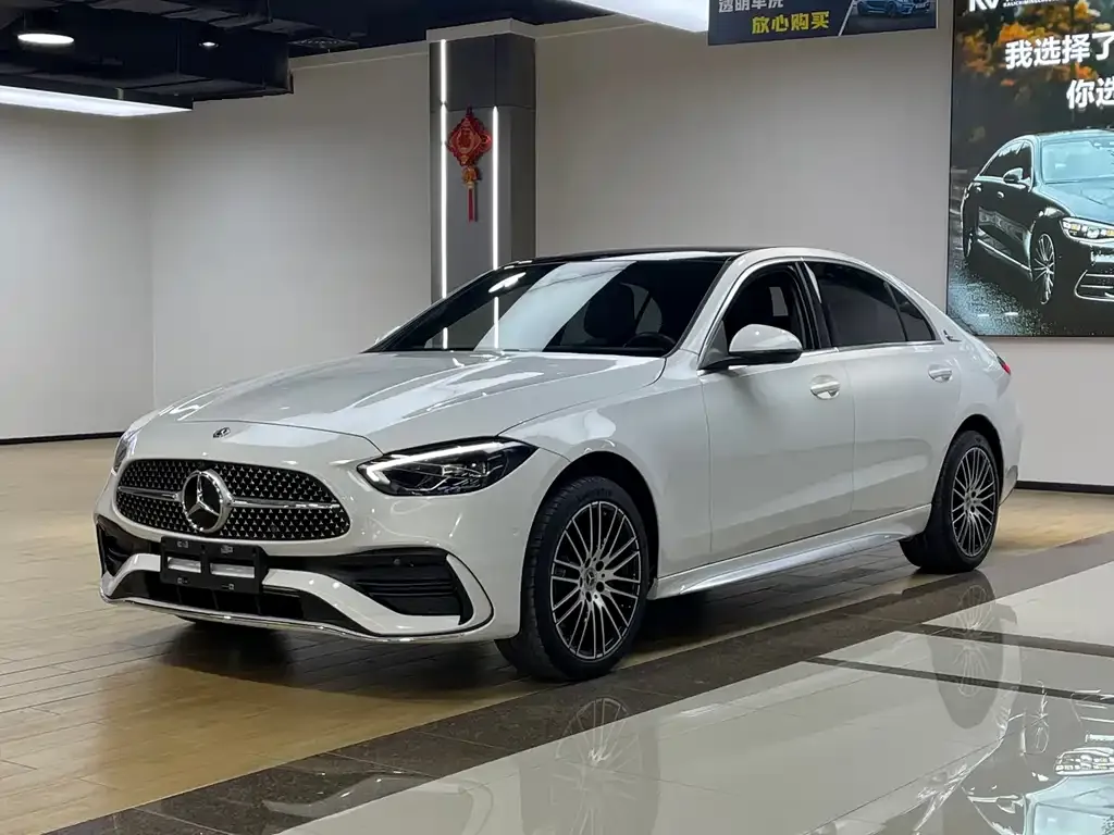 Mercedes-Benz C-Class — фото 1