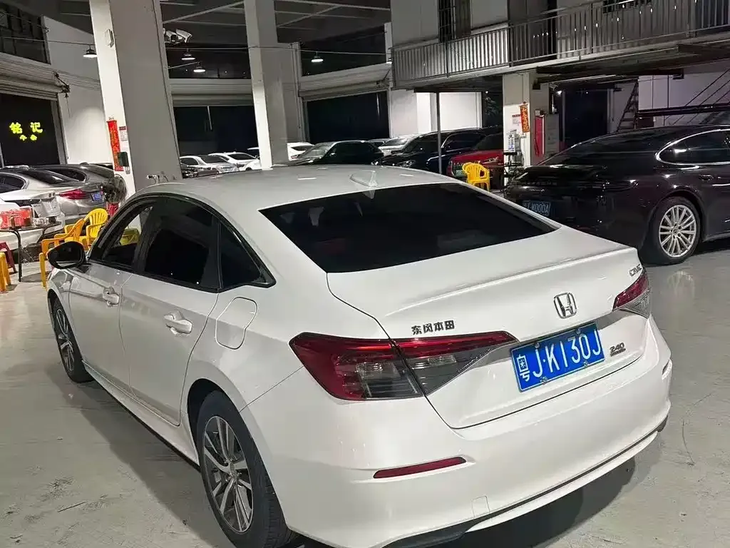 Honda Civic — фото 5