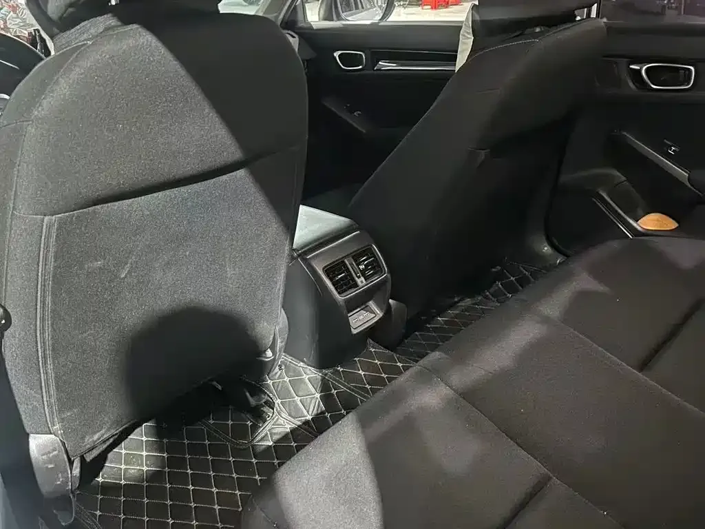 Honda Civic — фото 7