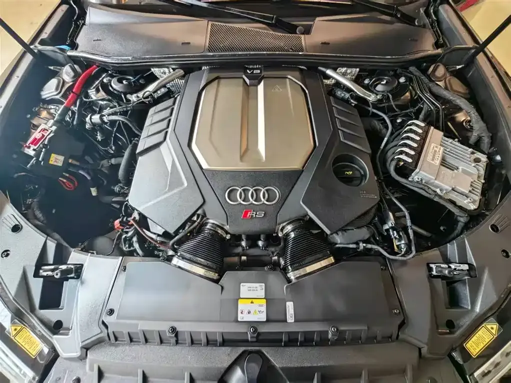 Audi RS 6 2025 из CN, фото 9