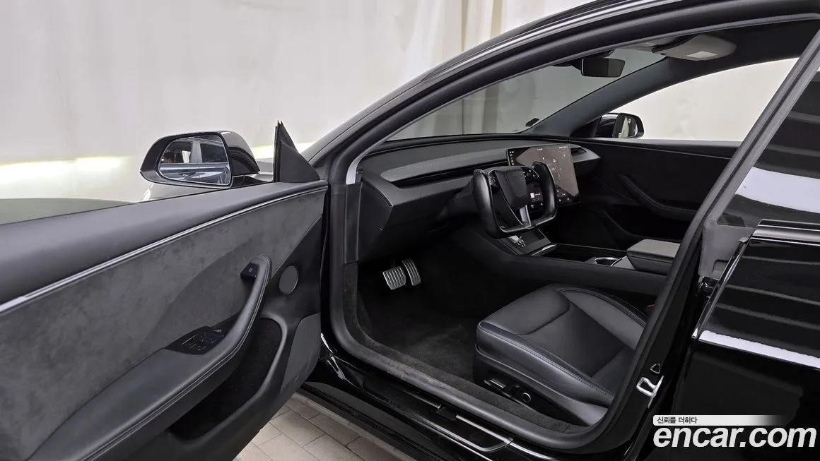 Tesla Model 3 — фото 3