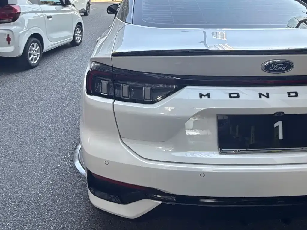 Ford Mondeo 2024 из CN, фото 9