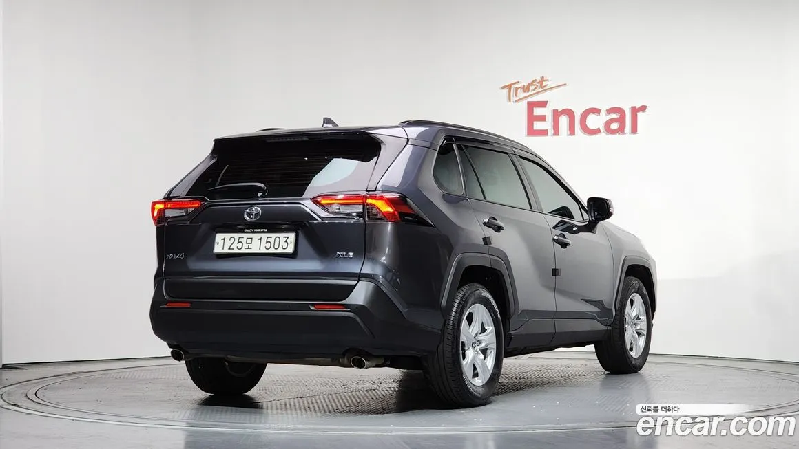 Toyota RAV4 2021 из KR, фото 4