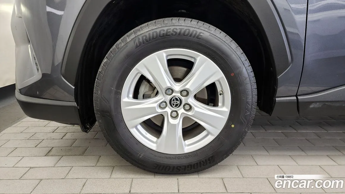 Toyota RAV4 2021 из KR, фото 3
