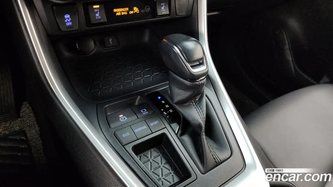 Toyota RAV4 2021 из KR, фото 10