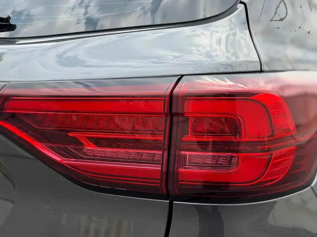 Changan CS75 2025 из CN, фото 8