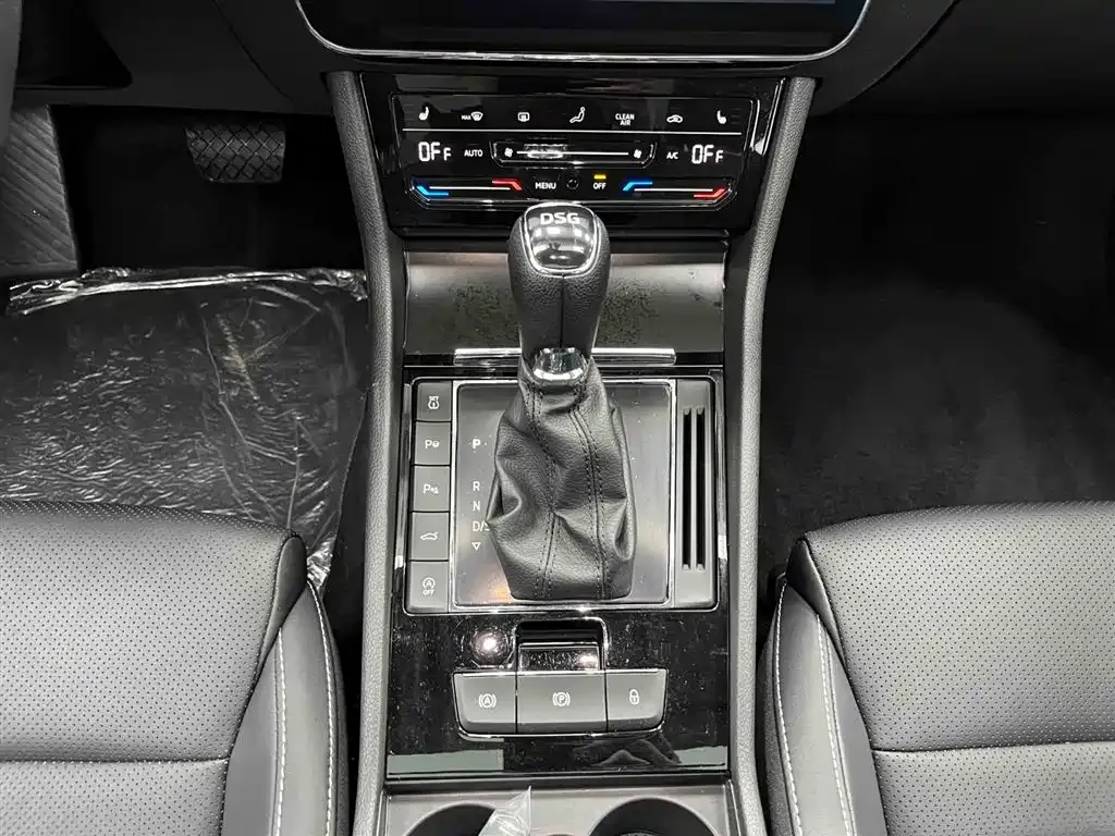 Skoda Superb 2024 из CN, фото 6