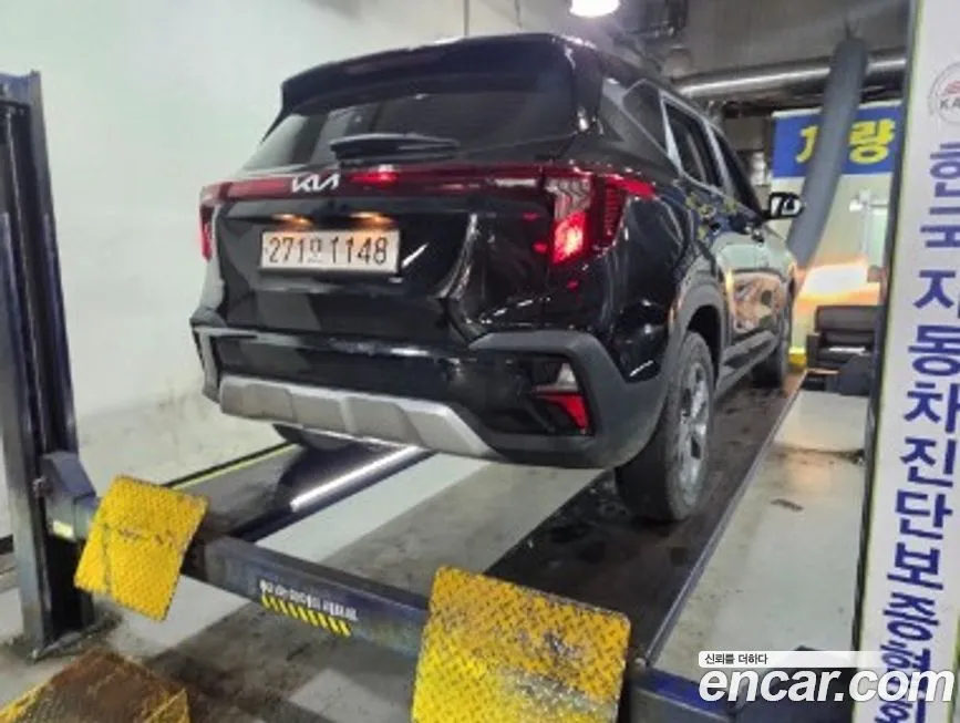 Kia Seltos 2023 из KR, фото 2