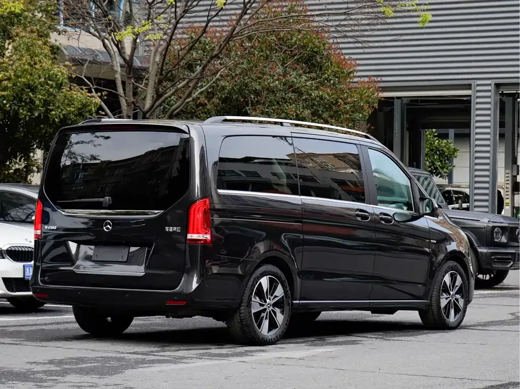 Mercedes-Benz V-Class 2023 из CN, фото 10