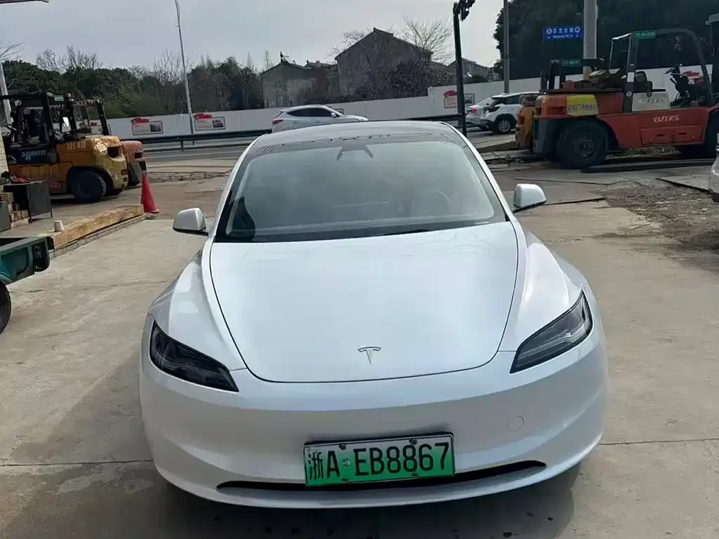 Tesla Model 3 2025 из CN, фото 5
