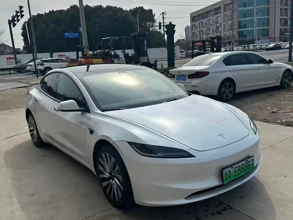 Tesla Model 3 2025 из CN, фото 8