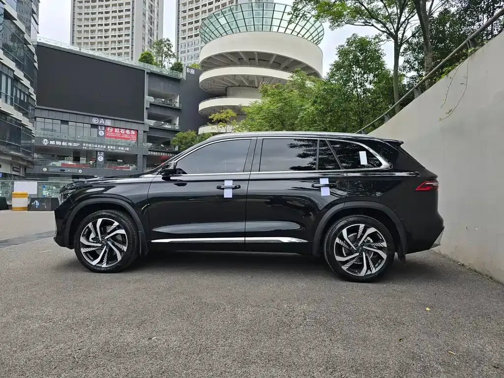 Geely Xingyue L — фото 9