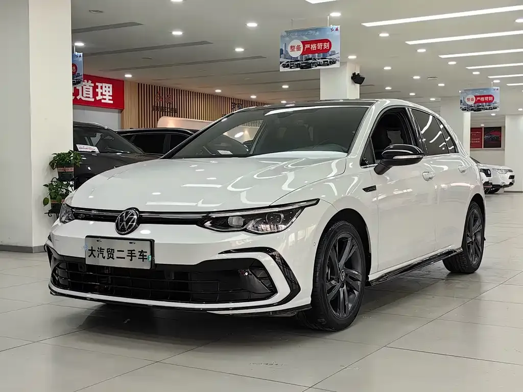 Volkswagen Golf 2022 из CN, фото 1