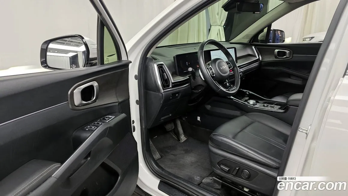 Kia Sorento — фото 7
