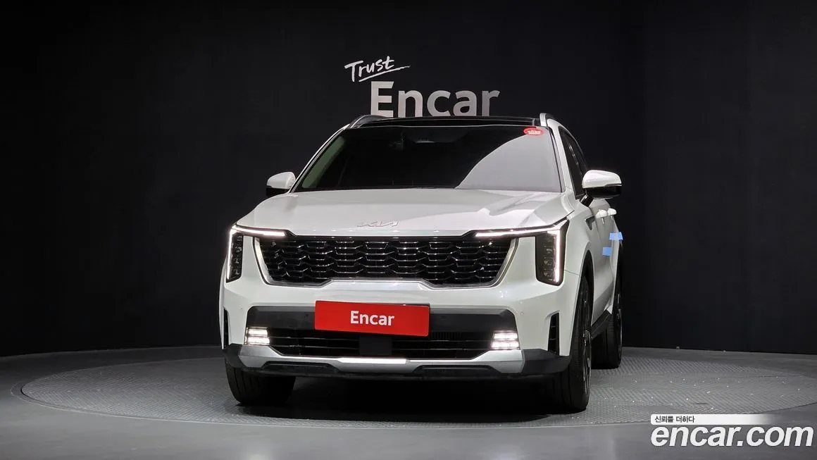 Kia Sorento — фото 5