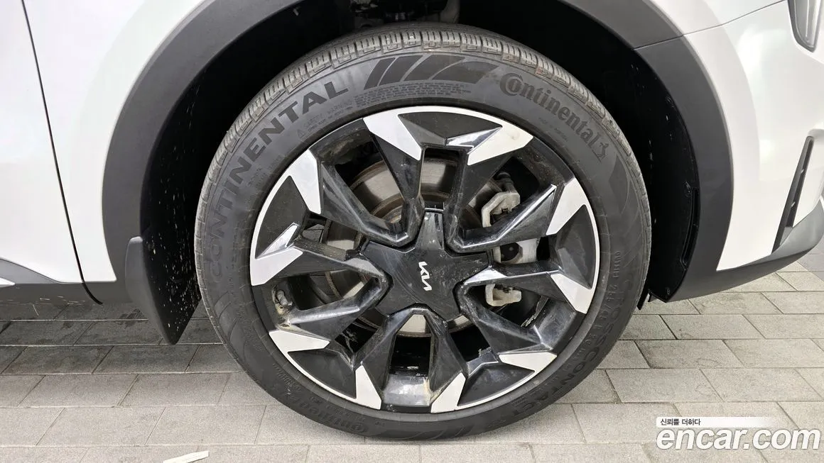 Kia Sorento — фото 8
