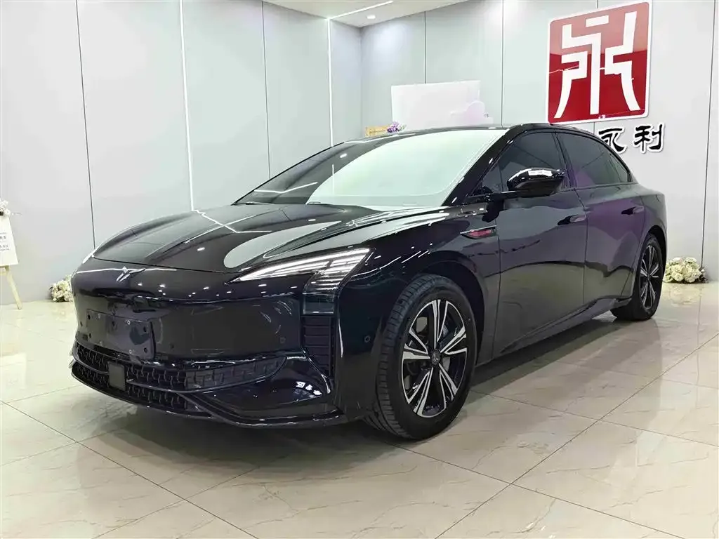 Hongqi EH7 2024 из CN, фото 1