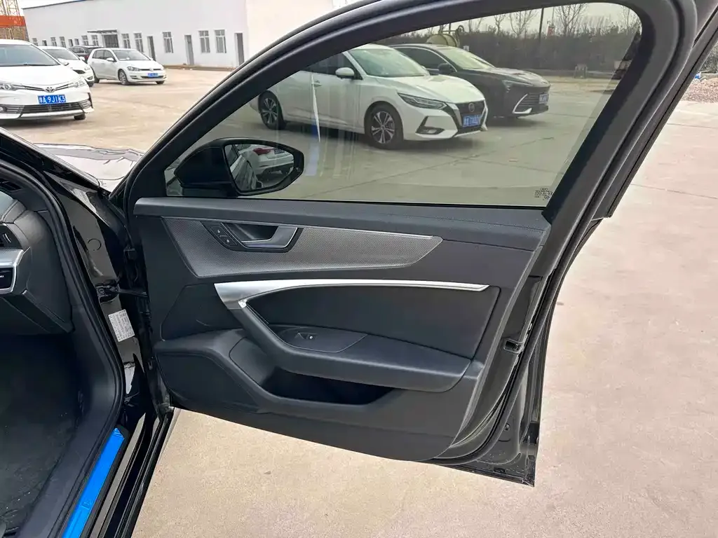 Audi A6L 2022 из CN, фото 3
