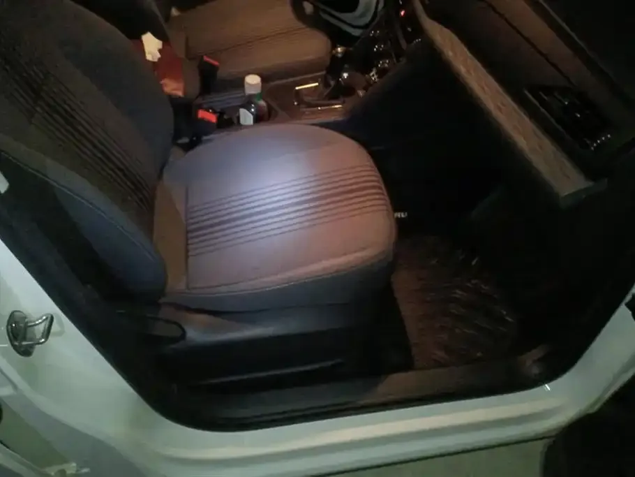 Volkswagen Tharu 2022 из CN, фото 9