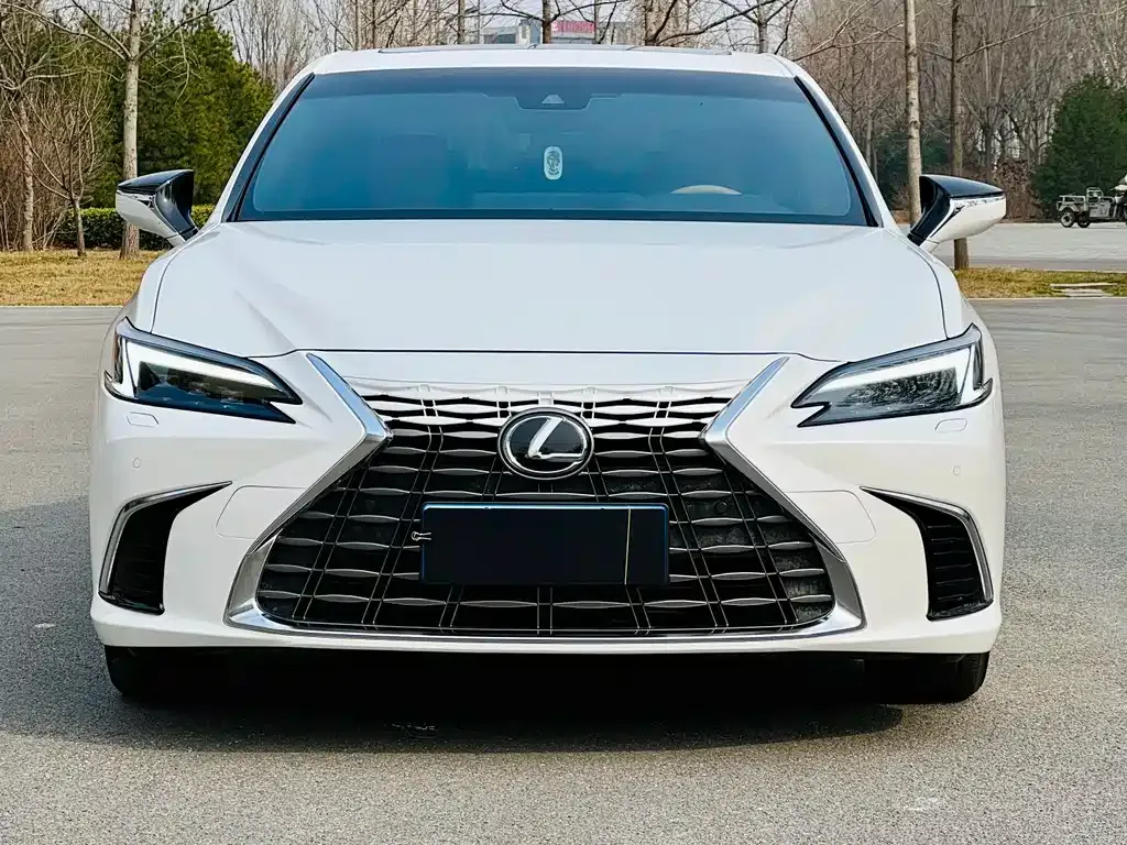 Lexus ES — фото 9
