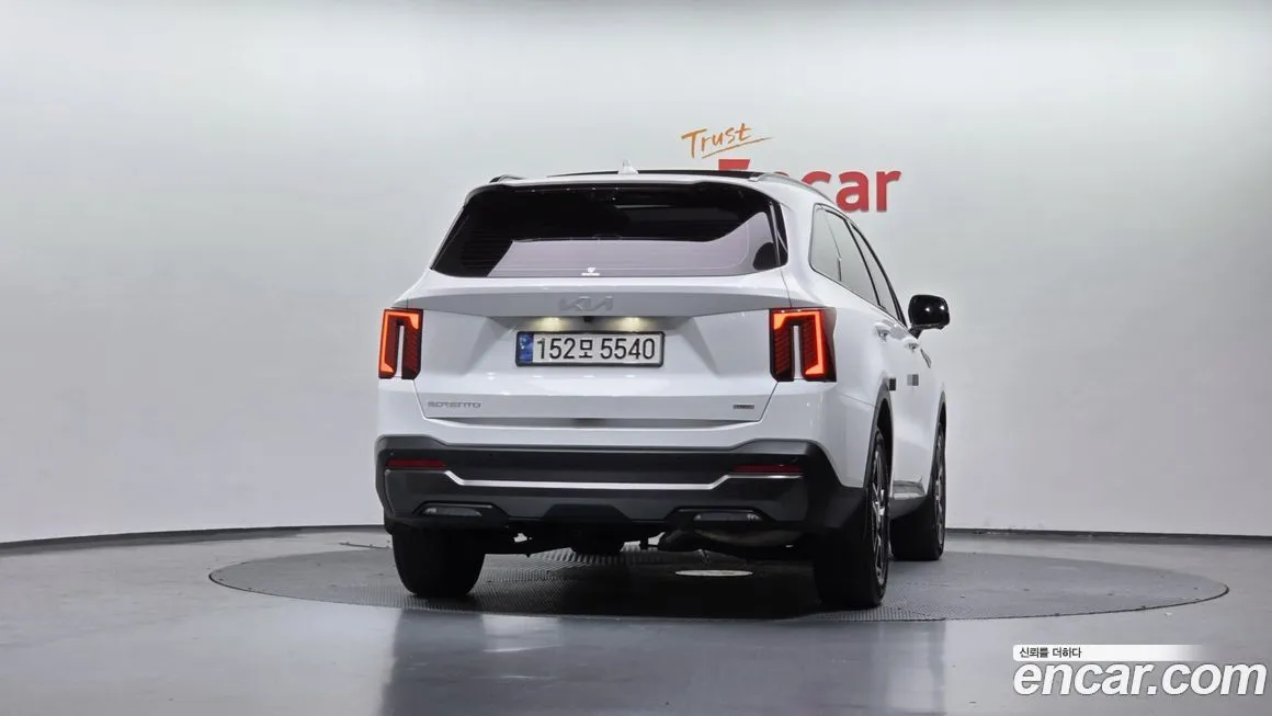 Kia Sorento — фото 9