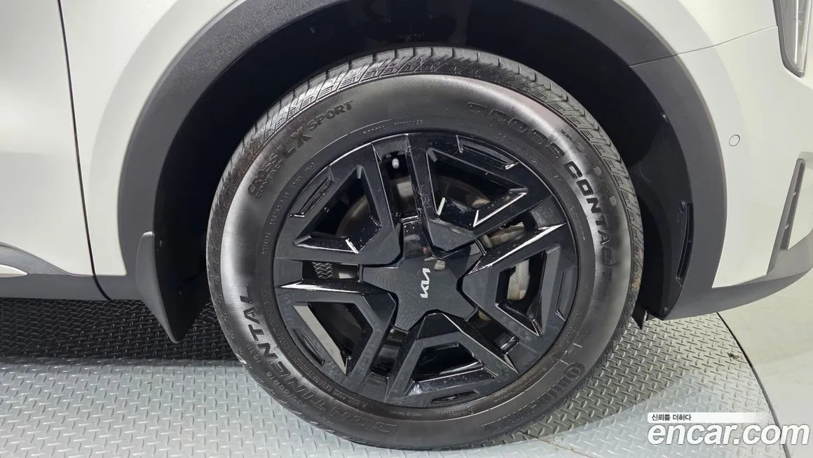Kia Sorento — фото 10